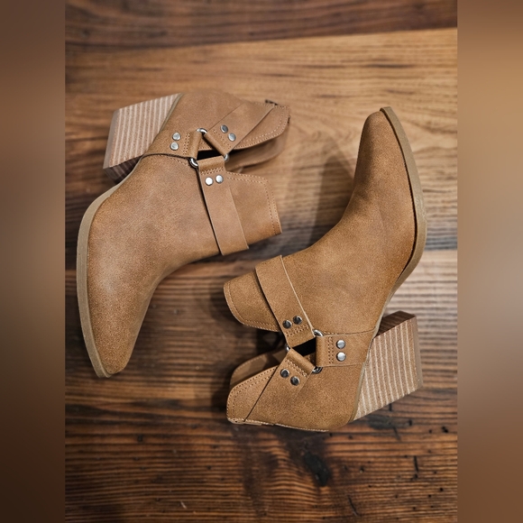 DV Dolce Vita Women's Kramer Ankle Boot 7.5 - Picture 3 of 8